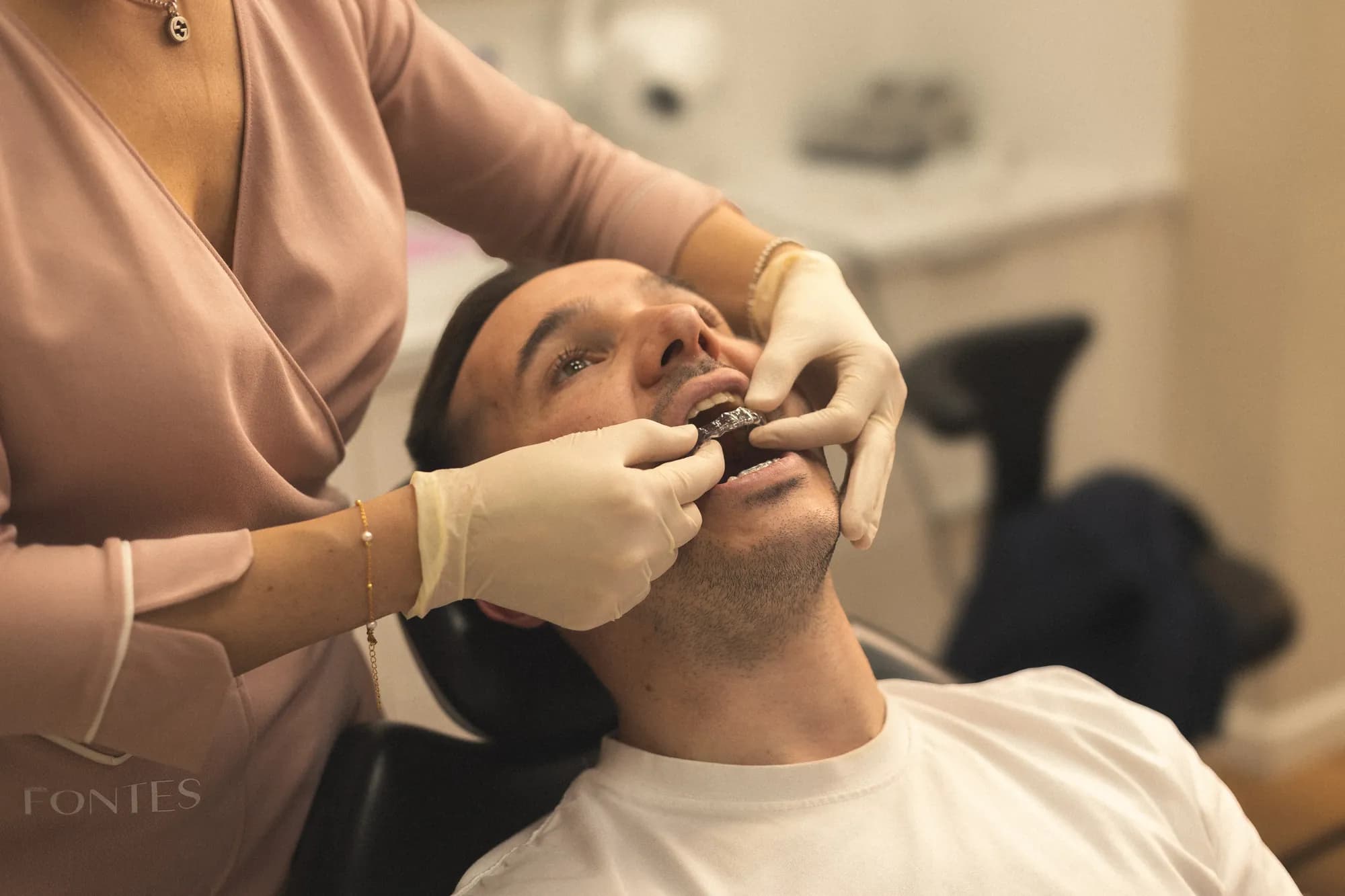 Tecnología dental de vanguardia — Clínica Carmen Fontes